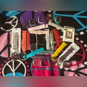 Apple Watch Series 4 44MM Bundle